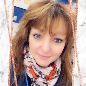 Meet your Posher, Lynda